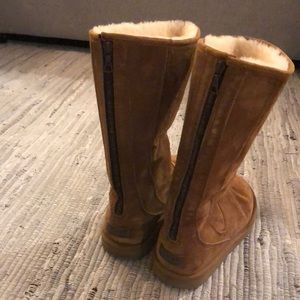 Ugg boots with zipper back